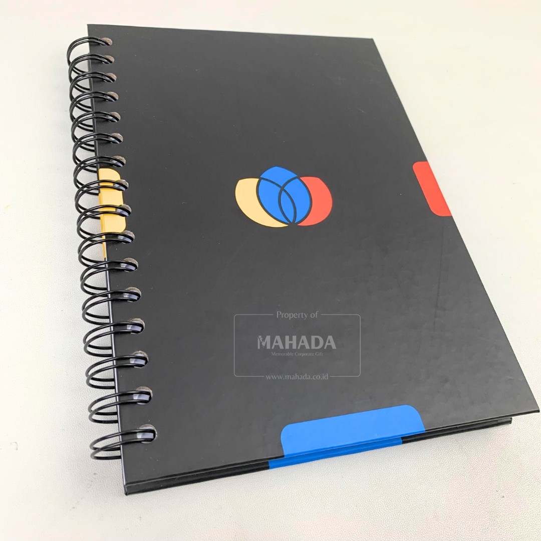 Buku Agenda Berbahan Hardcover Dengan Ring Desain Logo Perusahaan (8)