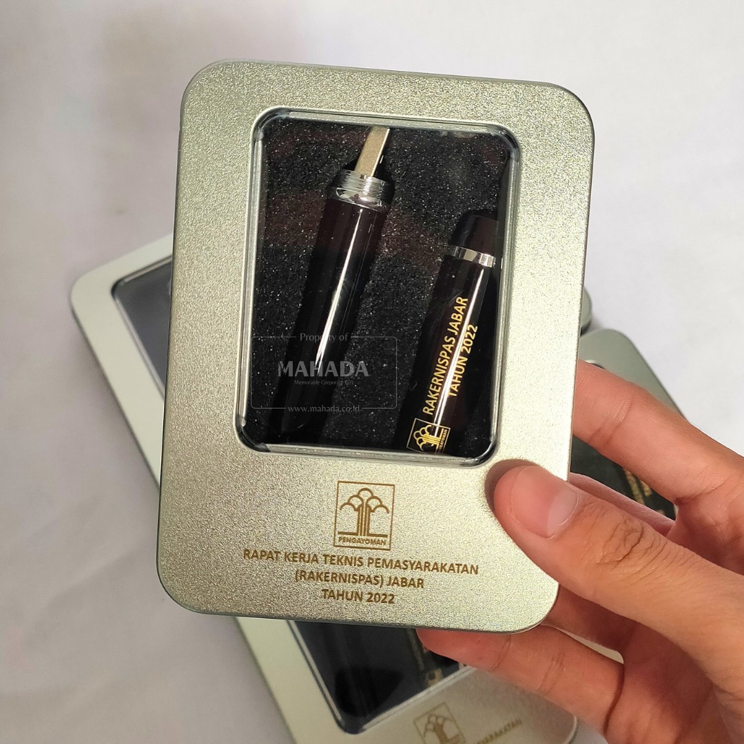 Flashdisk Berbahan Metal Dengan Pulpen Dilengkapi Packaging dan Custom Logo (4)