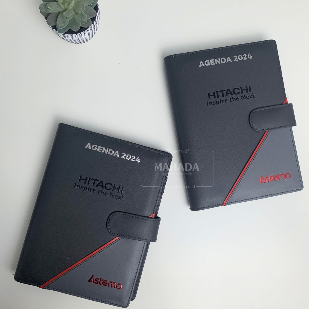 Buku Agenda Dengan Cover Berbahan Kulit Dan Cover Buku Softcover Desain Custom Logo Perusahaan (2)