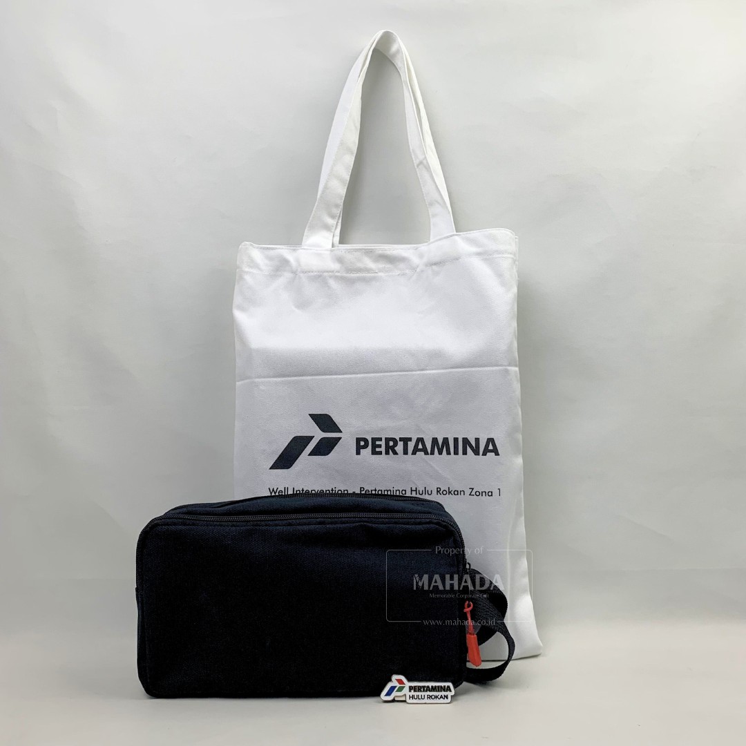 Tas Pouch Custom Logo Perusahaan Dengan Model Beragam dan Terdapat Tali (6)