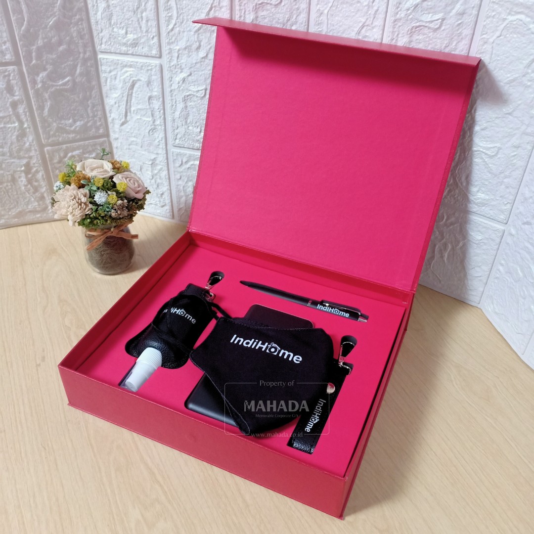 Gift Set 5 Item Custom Souvenir Instansi Packaging Hardbox Dengan Powerbank, Masker, Gantungan Kunci, Pulpen dan Hand Sanitizer (5)