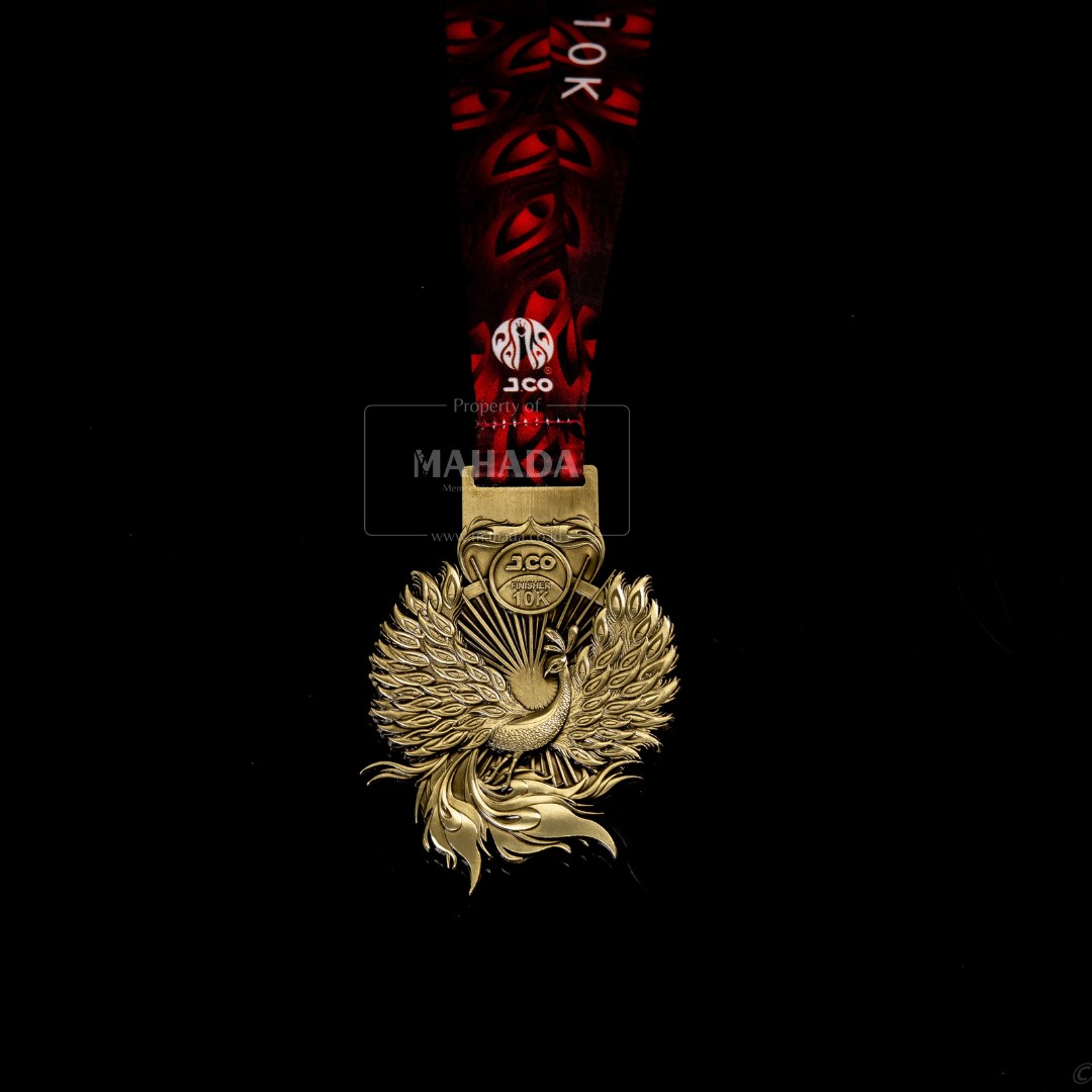Medali Berbahan Metal Dengan Tali Lanyard Custom Desain (4)