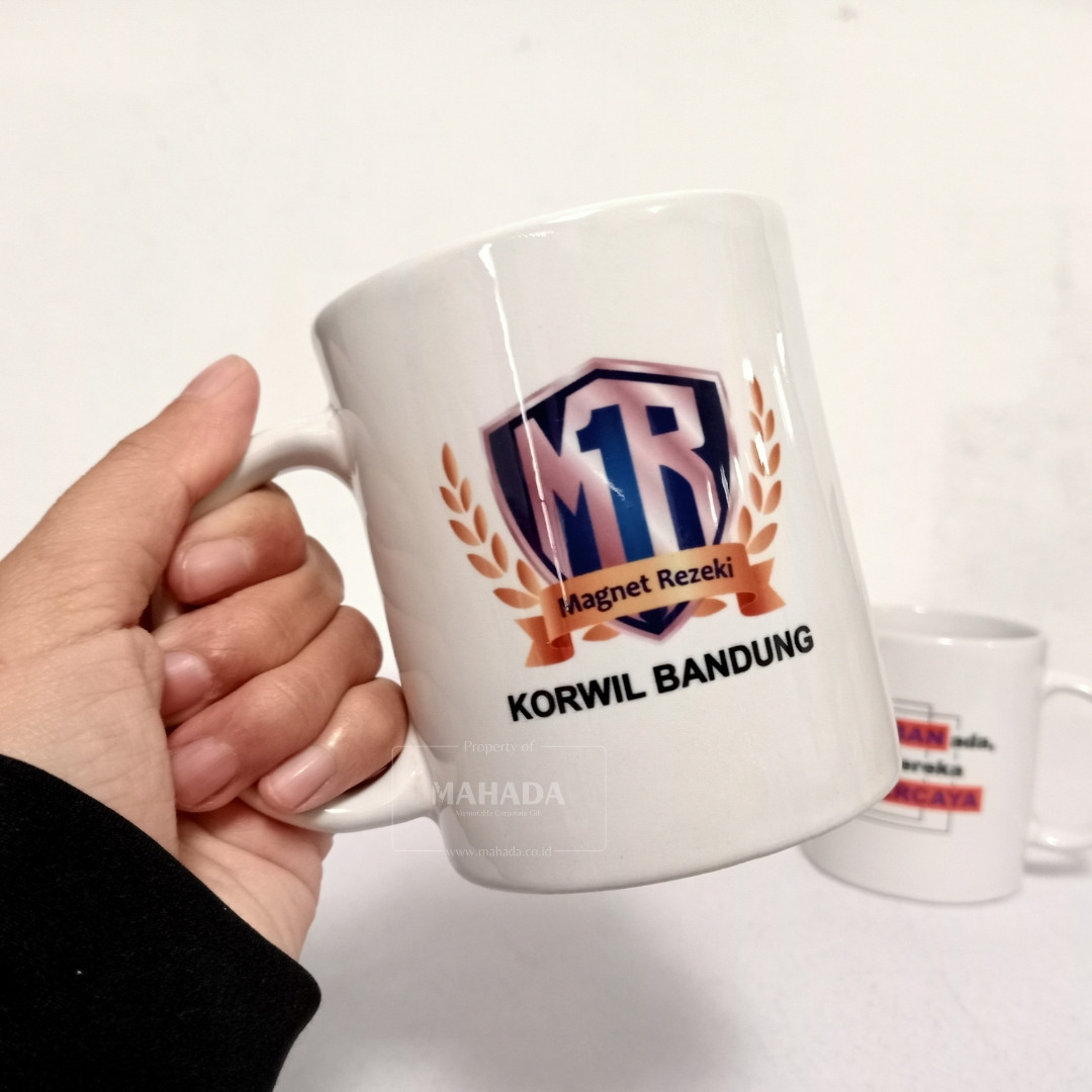 Mug Keramik Dengan Desain Logo Perusahaan Custom (7)