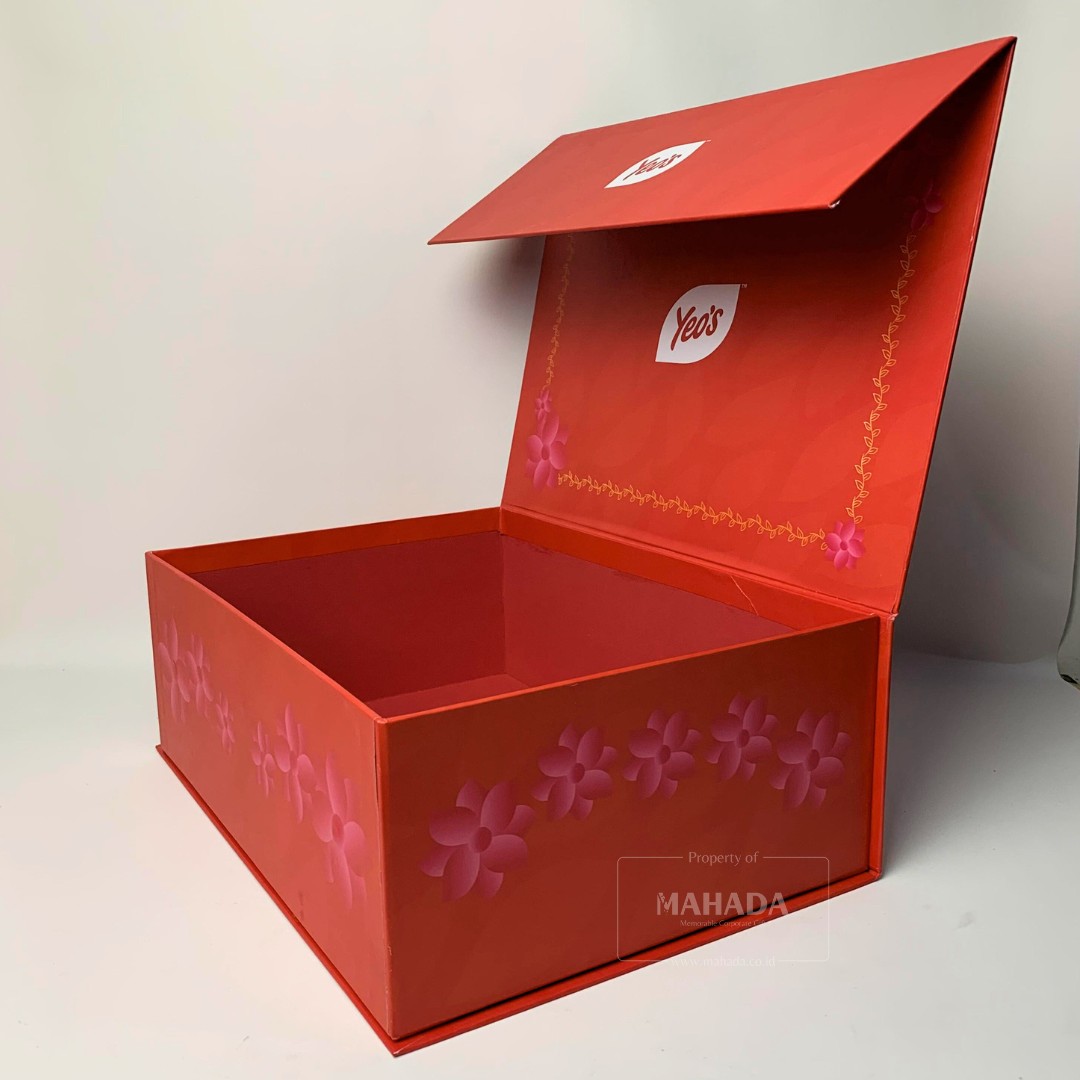 Packaging Box Berbahan Hardbox Dengan Magnet Untuk Pengunci Box Custom Desain Grafis (7)