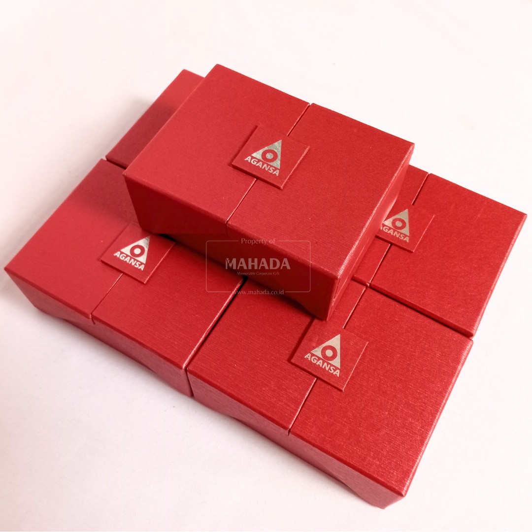 Packaging Box Berbahan Hardbox Dengan Paperbag Dapat Custom Logo dan Model (4)