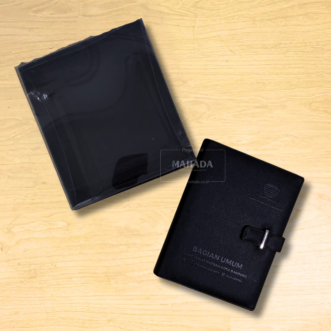 Packaging Buku Agenda Berbahan Softbox Dengan Mika Plastik Dan Logo Perusahaan Custom (5)