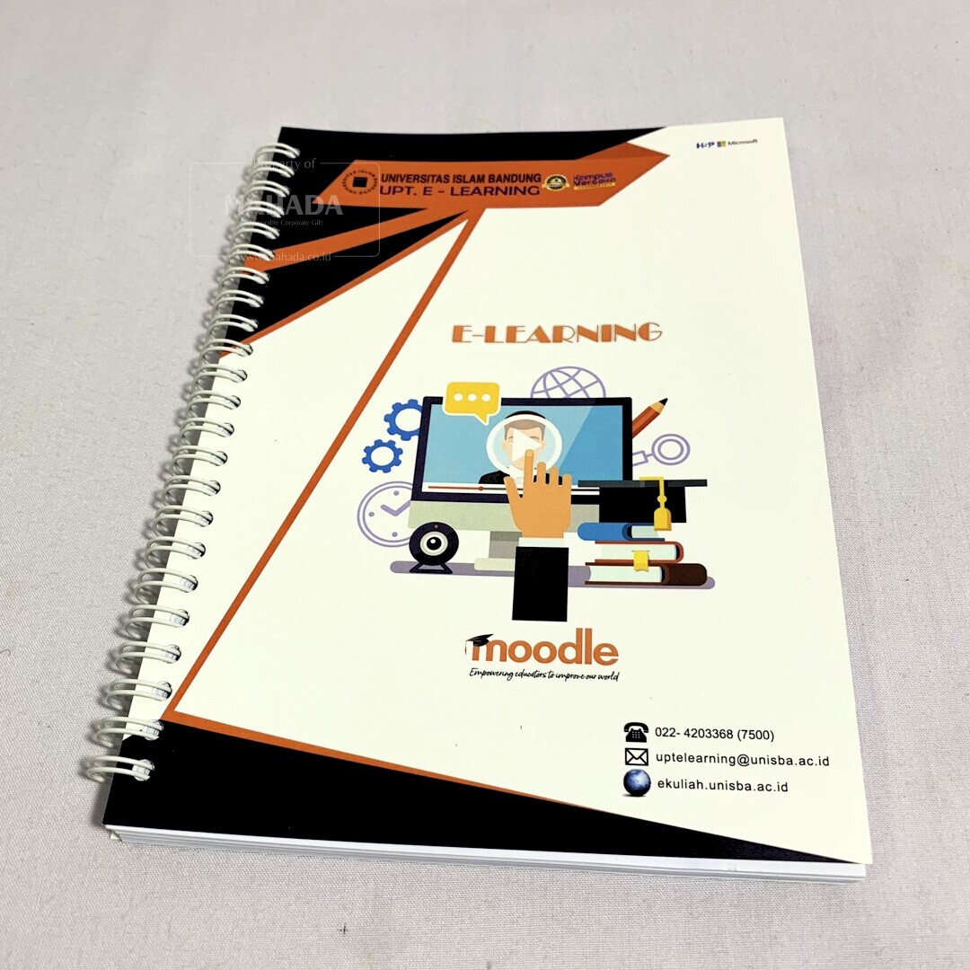 Seminar Kit 4 Berisi Buku Agenda Softcover